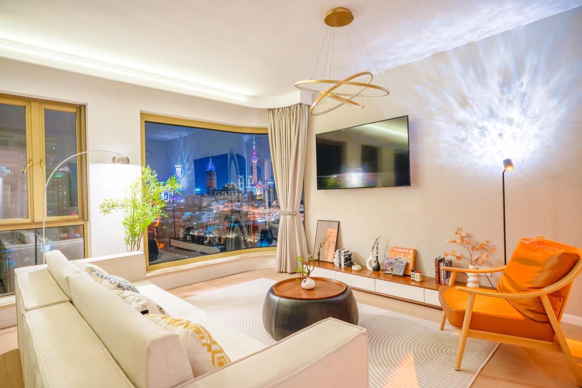 Sunshine House - Near The Bund *